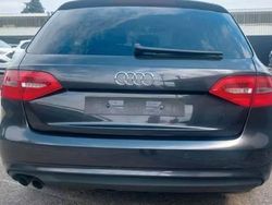 Grau Gebraucht 2012 Audi A4 Ambiente Kombi | 7.600 € (Guter Preis)