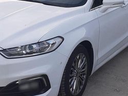 Weiß Gebraucht 2020 Ford Mondeo Vignale Kombi | 16.000 € (Teuer)