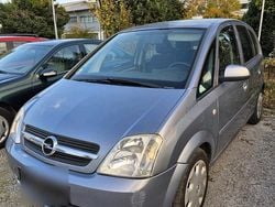Silber Gebraucht 2006 Opel Meriva Van / Kleinbus | 1.900 € (Fairer Preis)