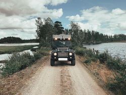 Grün Gebraucht 2004 Land Rover Defender SUV | 31.999 €