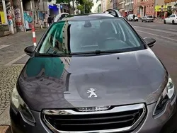 Grau Gebraucht 2016 Peugeot 2008 Allure SUV | 6.600 € (Guter Preis)