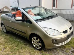 Grau Gebraucht 2006 Mitsubishi Colt Cabrio | 2.650 €