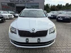 Weiß Gebraucht 2015 Skoda Superb Elegance Kombi | 6.999 € (Guter Preis)