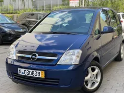 Blau Gebraucht 2003 Opel Meriva Van / Kleinbus | 2.450 € (Fairer Preis)