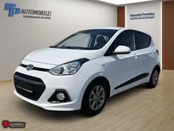Weiß Gebraucht 2016 Hyundai i10 Passion Kleinwagen | 9.790 € (Etwas zu teuer)