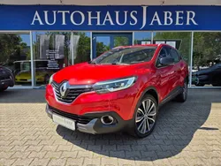 Feuerrot Gebraucht 2018 Renault Kadjar Bose Edition SUV | 16.389 € (Fairer Preis)