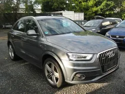 Grau Gebraucht 2014 Audi Q3 Sport SUV | 13.390 € (Fairer Preis)