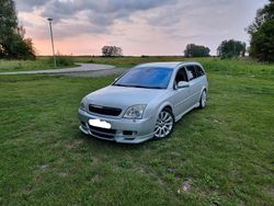 Silber Gebraucht 2005 Opel Vectra Kombi | 4.899 €