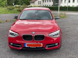 Rot Gebraucht 2011 BMW 118 Sport Line Kleinwagen | 8.800 € (Etwas zu teuer)