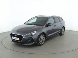 Grau Gebraucht 2018 Hyundai i30 Passion Plus Kombi | 14.350 € (Fairer Preis)