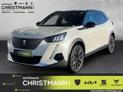 Weiß Gebraucht 2022 Peugeot e-2008 GT SUV | 22.990 € (Fairer Preis)