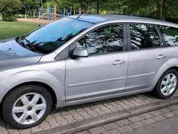 Silber Gebraucht 2006 Ford Focus Kombi | 2.650 € (Fairer Preis)
