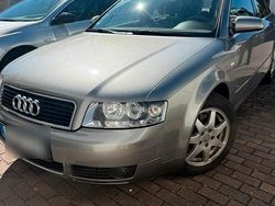 Silber Gebraucht 2004 Audi A4 Limousine | 1.890 € (Fairer Preis)