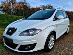 Weiß Gebraucht 2013 Seat Altea XL Copa Van / Kleinbus | 4.600 € (Fairer Preis)
