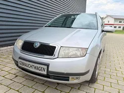 Silber Gebraucht 2002 Skoda Fabia Limousine | 790 € (Guter Preis)