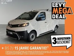 Weiß Gebraucht 2021 Toyota Proace Van | 19.470 € (Fairer Preis)