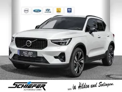Weiß Gebraucht 2024 Volvo XC40 Plus SUV | 40.980 € (Etwas zu teuer)