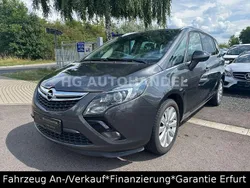 Grau Gebraucht 2012 Opel Zafira Tourer Van / Kleinbus | 6.500 € (Fairer Preis)