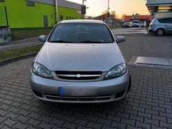 Silber Gebraucht 2006 Chevrolet Lacetti SX Limousine | 1.000 € (Teuer)