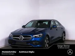 Lack spektralblau (metallic) Gebraucht 2024 Mercedes C220 Avantgarde Limousine | 40.769 € (Fairer Preis)