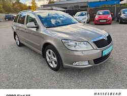 Beige Gebraucht 2012 Skoda Octavia Elegance Limousine | 10.599 € (Teuer)