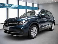 Blau Gebraucht 2022 VW Tiguan Elegance SUV | 25.320 € (Superpreis)
