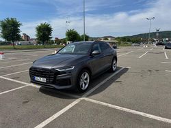 Grau Gebraucht 2023 Audi Q8 Ambiente SUV | 62.000 € (Superpreis)