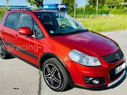 Orange Gebraucht 2011 Suzuki SX4 SUV | 8.695 € (Teuer)