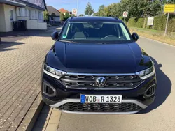 Schwarz Gebraucht 2024 VW T-Roc Move SUV | 28.499 € (Guter Preis)