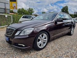 Violett Gebraucht 2011 Mercedes E220 Avantgarde Limousine | 10.900 € (Fairer Preis)