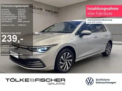 Reflexsilber (metallic) Gebraucht 2021 VW Golf VIII Style Limousine | 23.988 € (Fairer Preis)