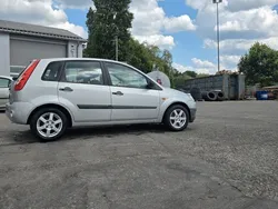 Silber Gebraucht 2007 Ford Fiesta Ambiente Kleinwagen | 1.600 € (Fairer Preis)