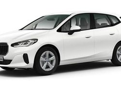 Weiß Gebraucht 2025 BMW 218 Active Tourer Luxury Line Van / Kleinbus | 31.765 € (Fairer Preis)