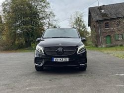 Schwarz Gebraucht 2022 Mercedes V220 AMG Van / Kleinbus | 49.950 € (Superpreis)