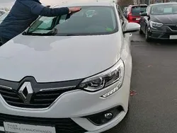 Weiß Gebraucht 2017 Renault Mégane IV Business Kombi | 11.600 € (Fairer Preis)
