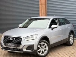 Silber Gebraucht 2017 Audi Q2 Design SUV | 20.999 € (Fairer Preis)
