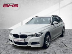 Alpinweiß (weiß) Gebraucht 2017 BMW 320 M Sport Kombi | 19.690 € (Fairer Preis)