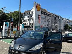 Schwarz Gebraucht 2010 Peugeot 207 Kleinwagen | 3.100 € (Etwas zu teuer)