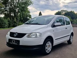 Weiß Gebraucht 2005 VW Fox Kleinwagen | 1.850 € (Fairer Preis)