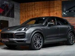 Grau Gebraucht 2020 Porsche Cayenne S SUV | 77.500 € (Teuer)
