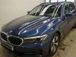 Phytonicblau metallic Gebraucht 2022 BMW 520 Sport Line Kombi | 31.345 € (Guter Preis)