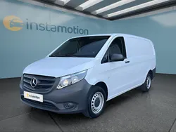 Weiß Gebraucht 2023 Mercedes Vito Van / Kleinbus | 28.099 € (Guter Preis)