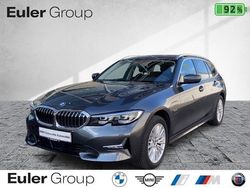 Grau Gebraucht 2021 BMW 320e Sport Line Kombi | 28.488 € (Fairer Preis)
