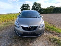 Braun Gebraucht 2012 Opel Meriva Innovation Van / Kleinbus | 6.199 € (Fairer Preis)