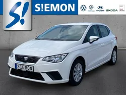 Weiss Gebraucht 2020 Seat Ibiza Style Limousine | 14.530 € (Fairer Preis)