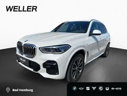Mineralweiß (weiß) Gebraucht 2021 BMW X5 M Sport SUV | 61.880 € (Fairer Preis)