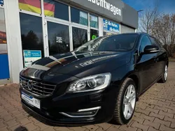 Schwarz Gebraucht 2013 Volvo V60 Summum Kombi | 16.900 €