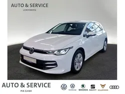 Weiß Gebraucht 2024 VW Golf VIII Life Limousine | 22.890 € (Guter Preis)