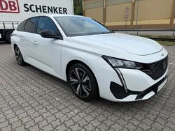 Weiß Gebraucht 2022 Peugeot 308 Allure Kombi | 15.990 € (Etwas zu teuer)