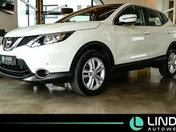 Weiß Gebraucht 2017 Nissan Qashqai Acenta SUV | 15.900 € (Fairer Preis)